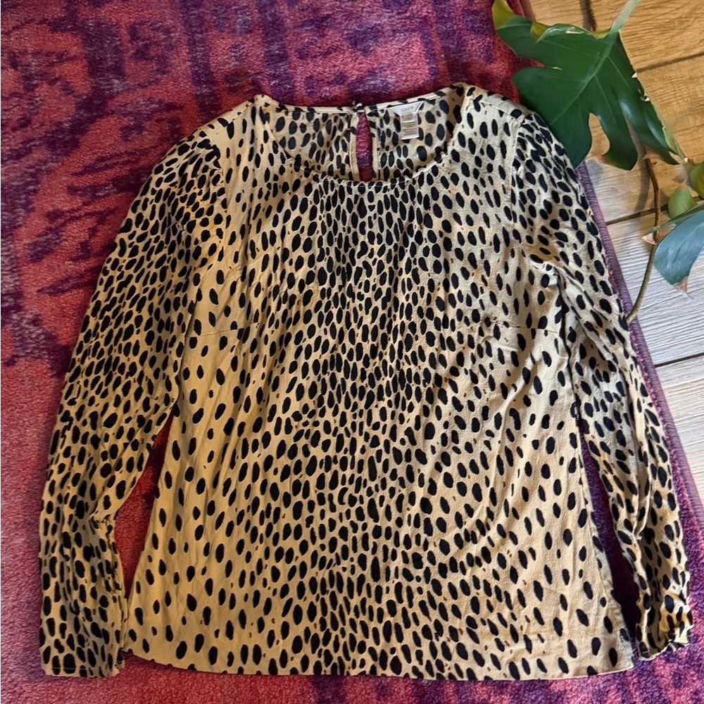 J.Crew Women’s Animal Print Blouse – Size 4 | Versatile, Timeless, Must-Have!